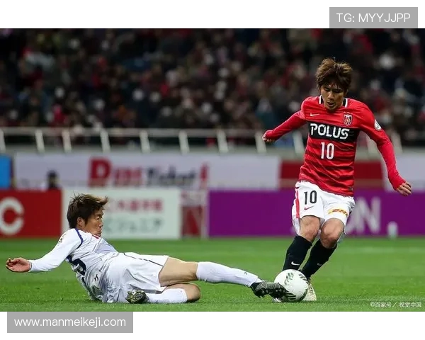 足球饭圈化漩涡：理性边界如何在骂战中重塑