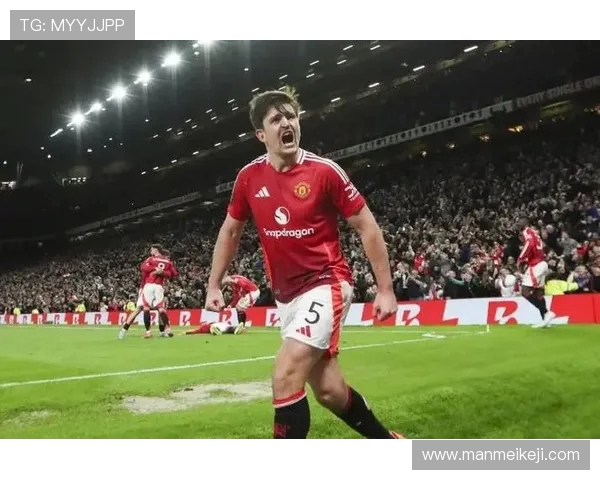 曼联计划出售拉什福德以节省工资并与马奎尔商讨降薪事宜