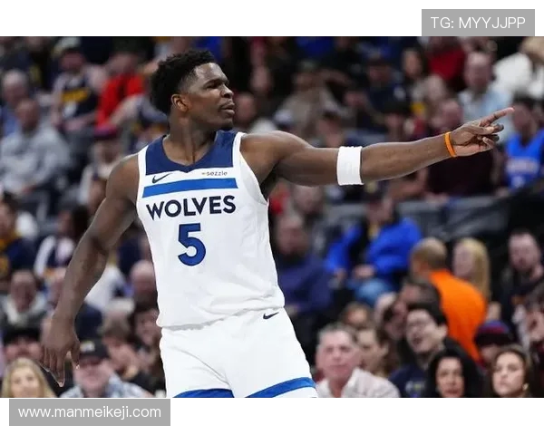 2020年NBA选秀状元安东尼爱德华兹加盟森林狼队